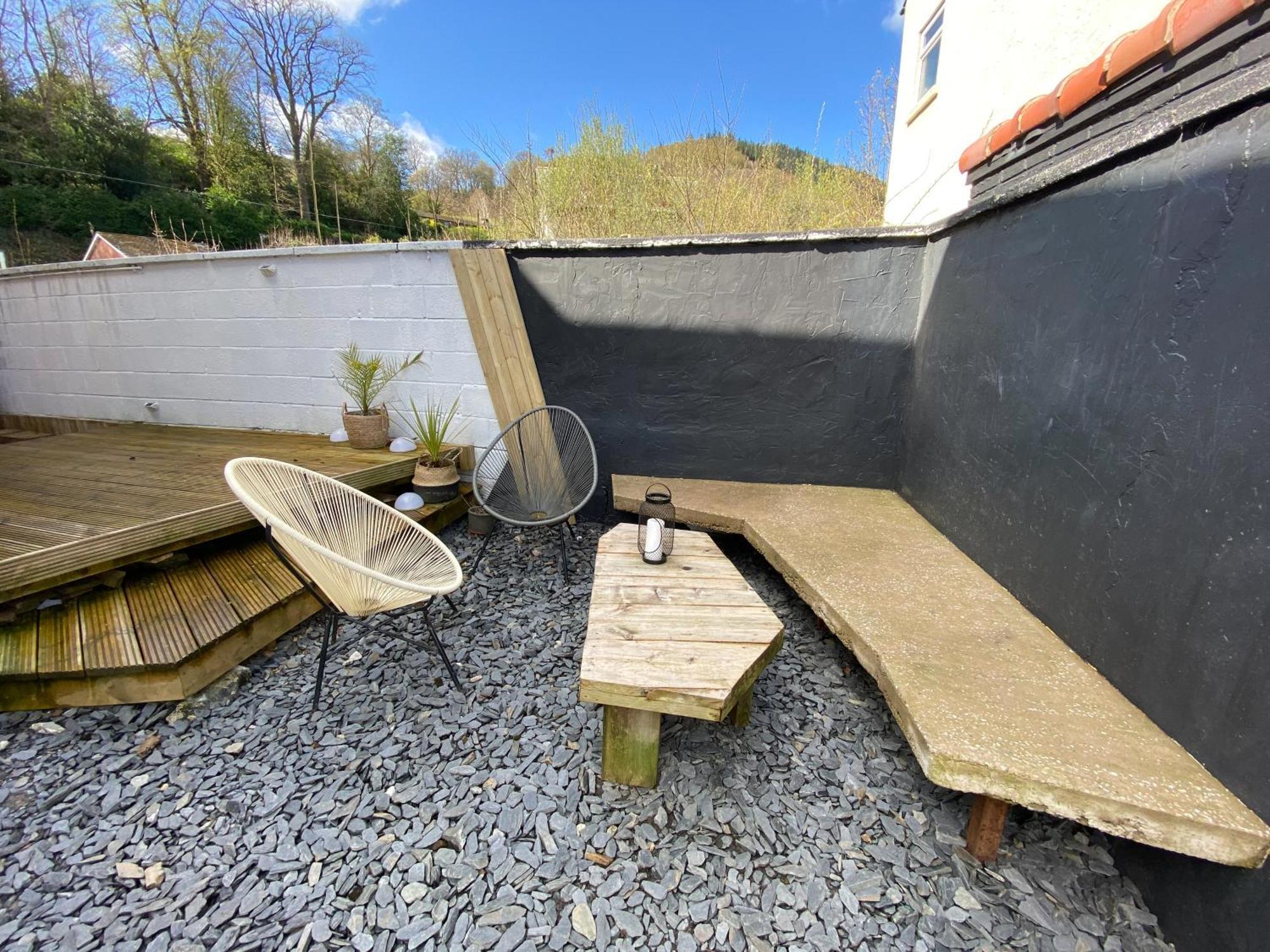 Fern Studio 1 Bedroom Apartment Llangollen Exterior photo