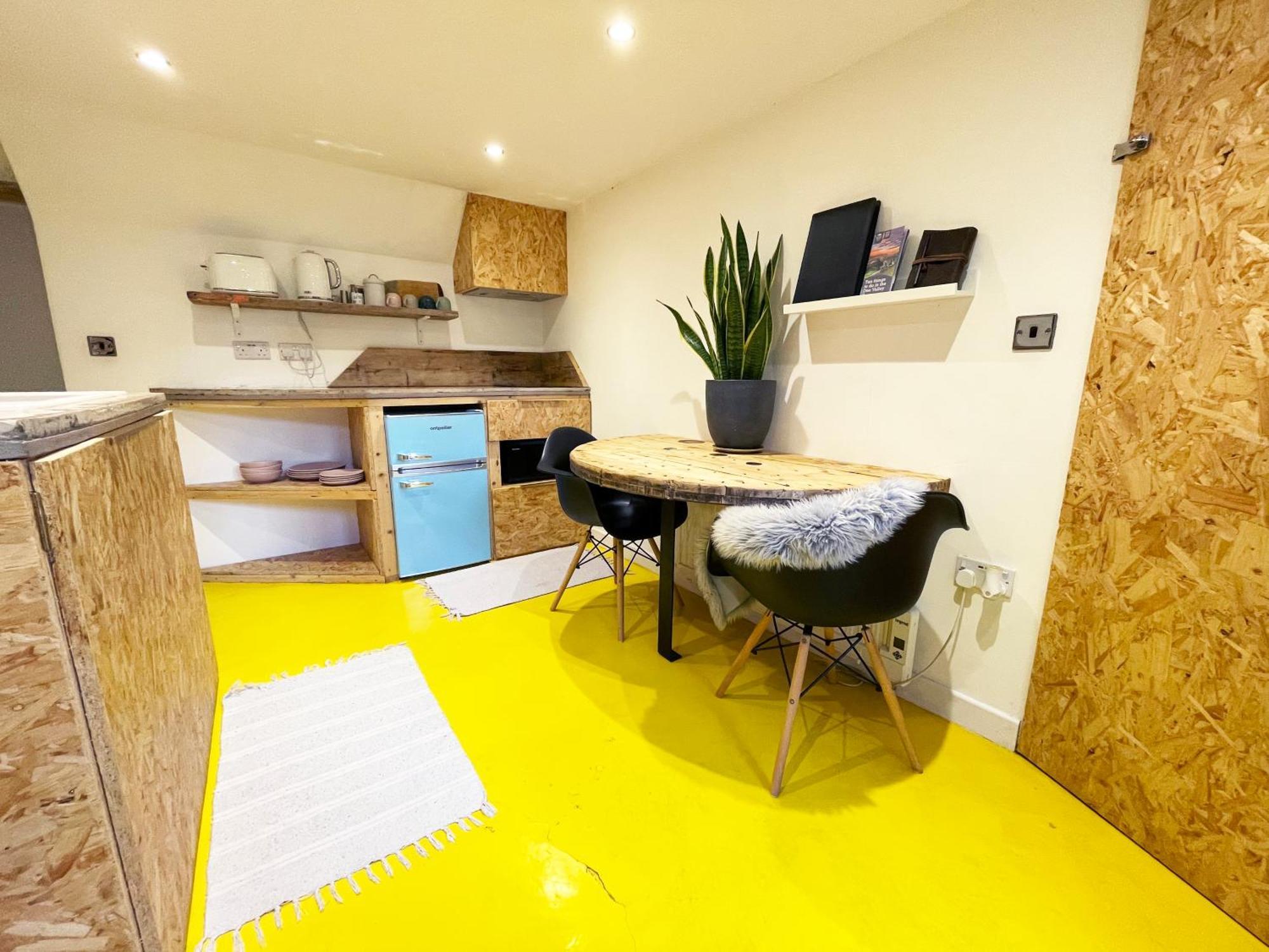 Fern Studio 1 Bedroom Apartment Llangollen Exterior photo